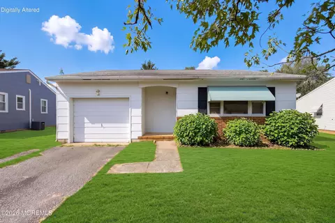 70 Brakenbury Dr, Toms River, NJ 08757
