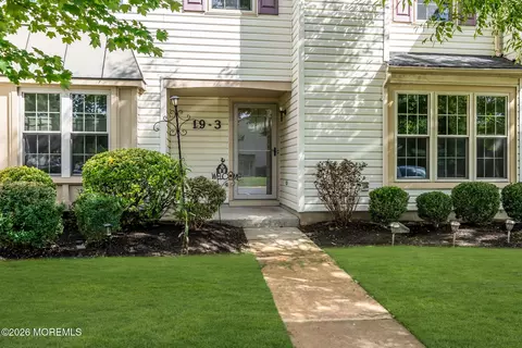 19 Remington Dr #3, Freehold, NJ 07728