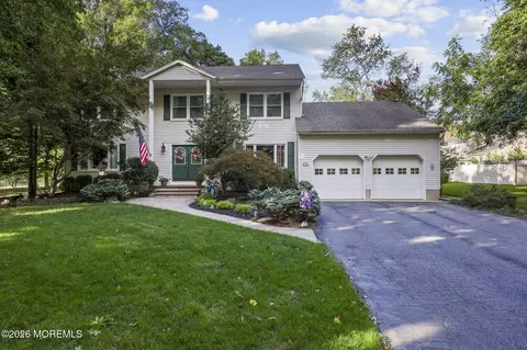 178 Adelphia Rd, Farmingdale, NJ 07727