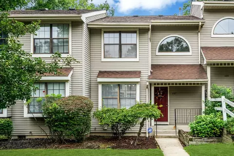 607 Santa Anita Ln, Toms River, NJ 08755