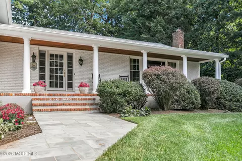 Exterior - 19 Circle Dr, Rumson, NJ 07760 photo 3 of 12