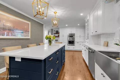 Kitchen - 19 Circle Dr, Rumson, NJ 07760 photo 2 of 6