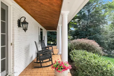 Exterior - 19 Circle Dr, Rumson, NJ 07760 photo 2 of 12