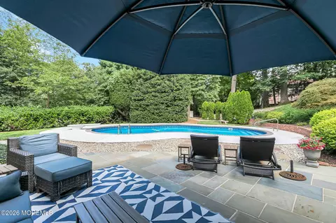 Exterior - 19 Circle Dr, Rumson, NJ 07760 photo 8 of 12