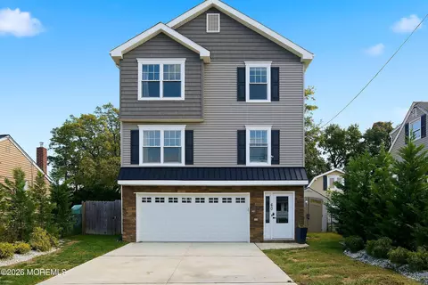 60 Waackaack Ave, Keansburg, NJ 07734