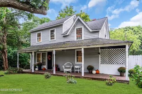 854 Bay Ave, Toms River, NJ 08753