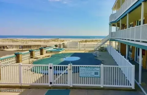 406 E Monterey Ave #103, Wildwood, NJ 08260