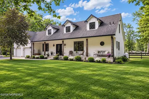 14 Meirs Rd, Cream Ridge, NJ 08514