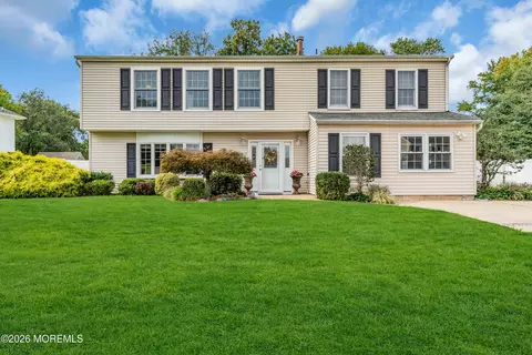 26 Rothbard Rd, Hazlet, NJ 07730