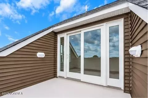 Exterior - 301 Reef Ct, Forked River, NJ 08731 photo 3 of 8