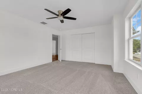 Bedroom - 301 Reef Ct, Forked River, NJ 08731 photo 4 of 6