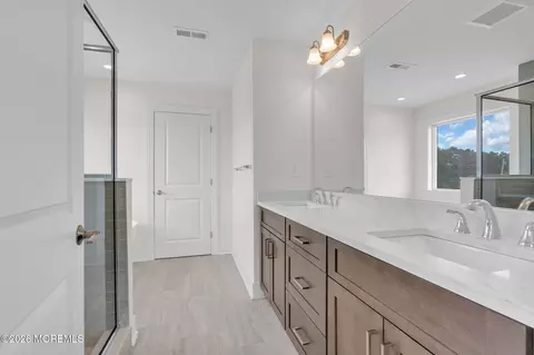Bath - 301 Reef Ct, Forked River, NJ 08731 photo 2 of 9