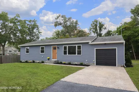 Exterior - 1703 Whitcomb Rd, Forked River, NJ 08731 photo 3 of 7
