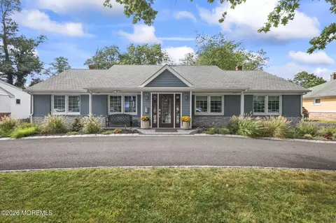 33-35 Atlantic Ave, Manasquan, NJ 08736