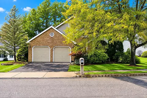 85 Caldwell Ter, Marlboro, NJ 07746
