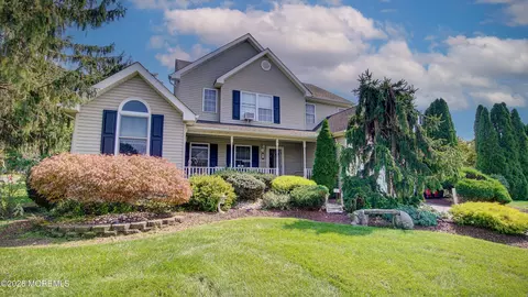 2 Christina Ct, Jackson, NJ 08527