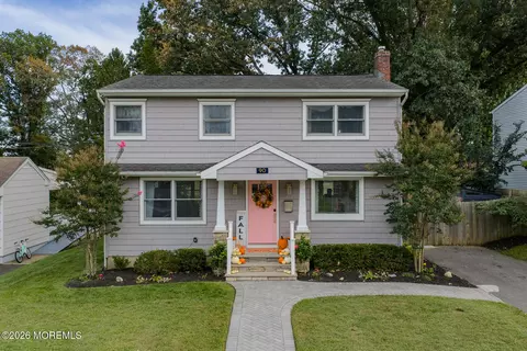90 Hillside St, Red Bank, NJ 07701