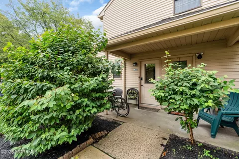 1203 Bluebell Dr, Jackson, NJ 08527