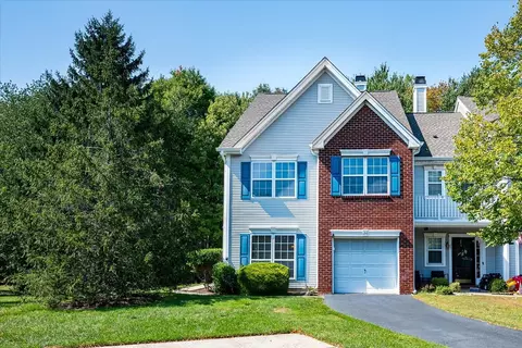 26 Alpine Rd, Holmdel, NJ 07733