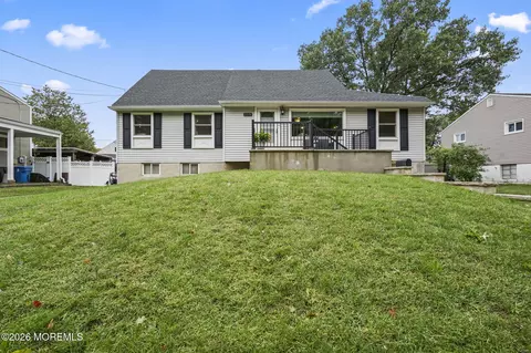 335 Middle Rd, Hazlet, NJ 07730