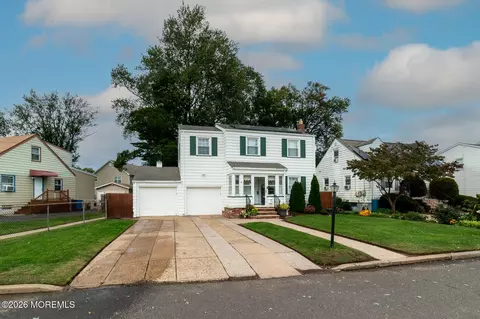9 Mcauliffe Dr, North Brunswick, NJ 08902