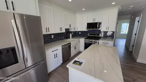Kitchen - 4 Doris Dr, Brick, NJ 08724 photo 4 of 6