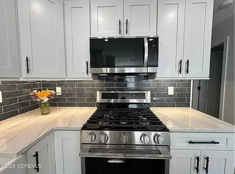 Kitchen - 4 Doris Dr, Brick, NJ 08724 photo 6 of 6
