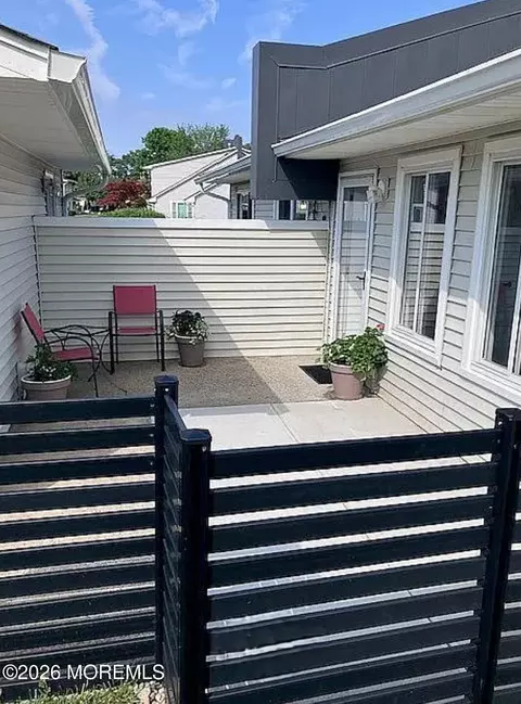 Exterior - 4 Doris Dr, Brick, NJ 08724 photo 3 of 10