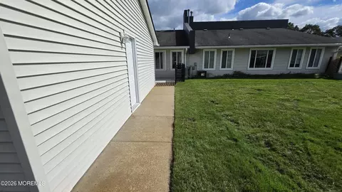 Exterior - 4 Doris Dr, Brick, NJ 08724 photo 6 of 10