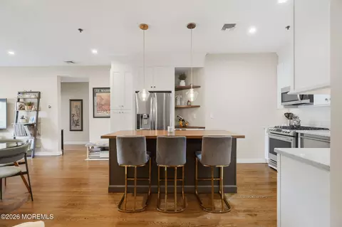 212 Madison St #3C, Hoboken, NJ 07030