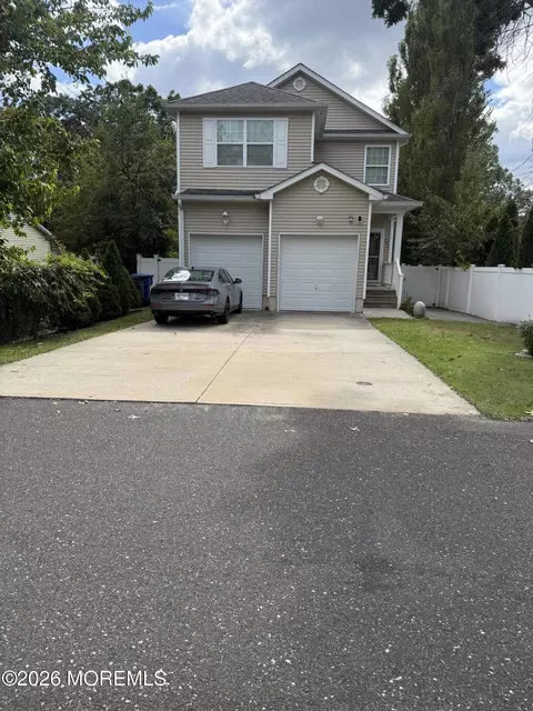 606 Barnegat Ave, Toms River, NJ 08755