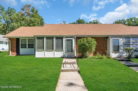 51 Cambridge Ct # A, Lakewood, NJ 08701