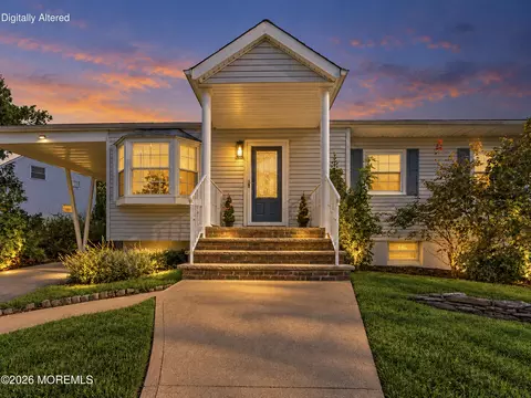 7 Kentucky Dr, Hazlet, NJ 07730