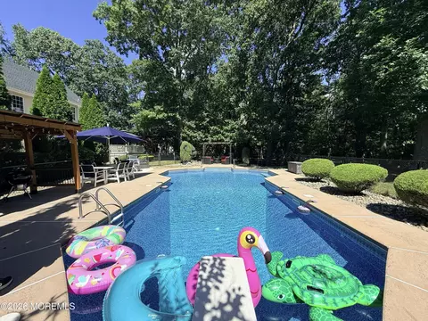 Exterior - 4 Brittany Ln, Jackson, NJ 08527 photo 10 of 12