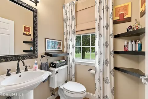 Bath - 4 Brittany Ln, Jackson, NJ 08527 photo 1 of 5
