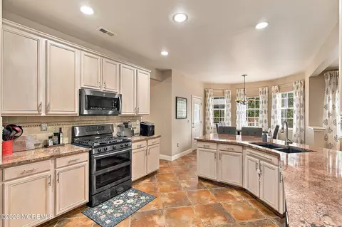 Kitchen - 4 Brittany Ln, Jackson, NJ 08527 photo 6 of 6