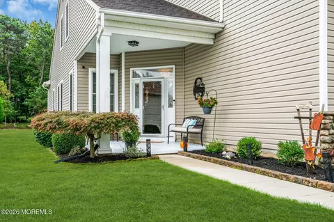 Exterior - 4 Cape May Ct, Waretown, NJ 08758 photo 2 of 9