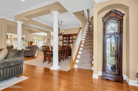 Entry Way - 4 Cape May Ct, Waretown, NJ 08758 photo 2 of 4