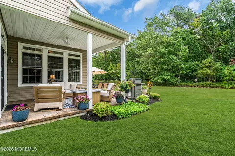 Exterior - 4 Cape May Ct, Waretown, NJ 08758 photo 5 of 9