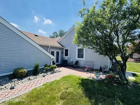 56 Largo San Nicola #A, Freehold, NJ 07728