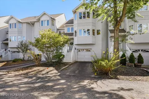 375 Begonia Ct #3705, Toms River, NJ 08753