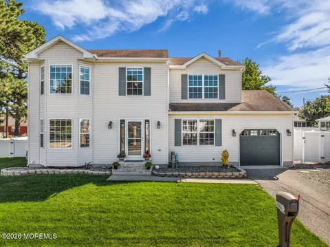 1501 Mermaid Ave, Beachwood, NJ 08722
