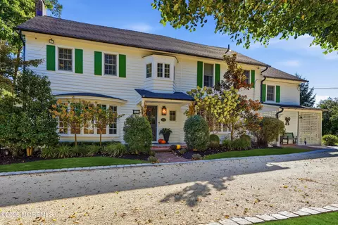48 Hedge Dr, Oceanport, NJ 07757