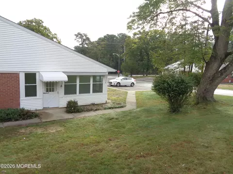 128 A Rosewood Dr, Whiting, NJ 08759