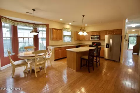 Kitchen - 44 Marlow Dr, Jackson, NJ 08527 photo 2 of 3