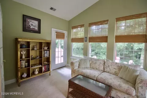 Exterior - 44 Marlow Dr, Jackson, NJ 08527 photo 2 of 2