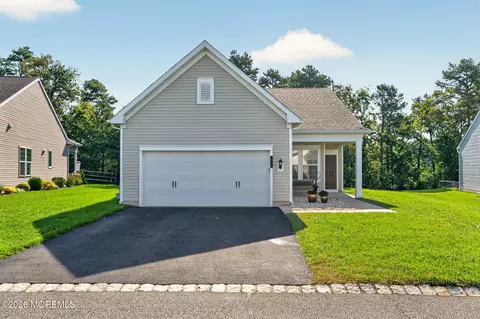 24 Addlestone Ln, Manchester, NJ 08759