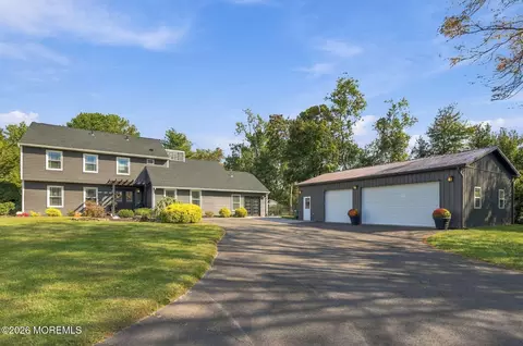 5 Patterson Dr, Freehold, NJ 07728