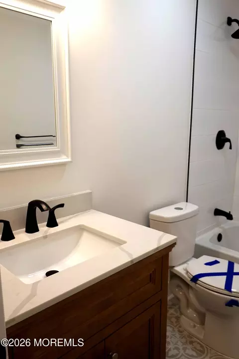 Bath - 8 Spring St # B, Whiting, NJ 08759 photo 1 of 1