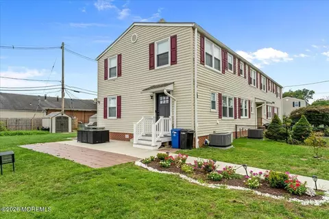 2 Barker Ave, Eatontown, NJ 07724